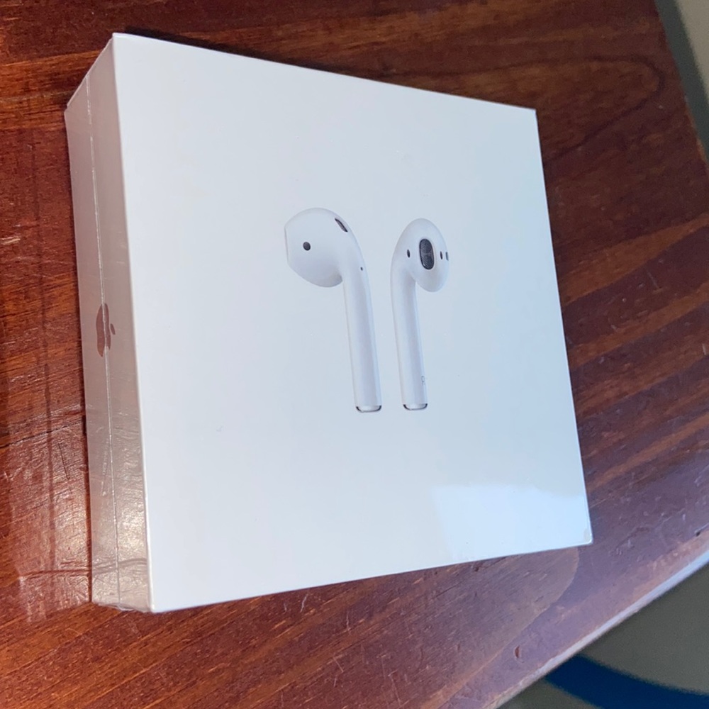 Apple AirPods 2nd Generation
